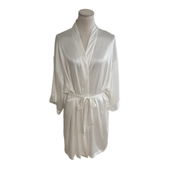 VICTORIA’S SECRET White Satin Bridal Wrap Kimono Robe Bride Blue Crystals OS S M - Picture 4 of 10
